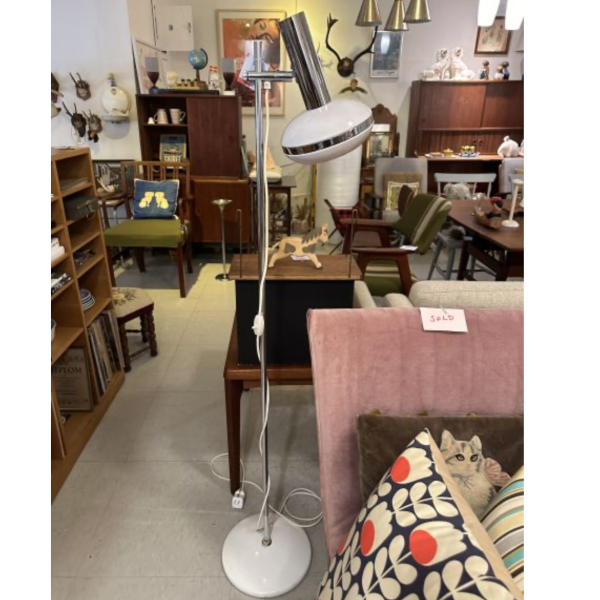 白金屬升降立燈 