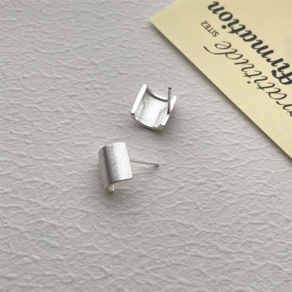 925銀針 極簡冷淡弧面拉絲耳環 