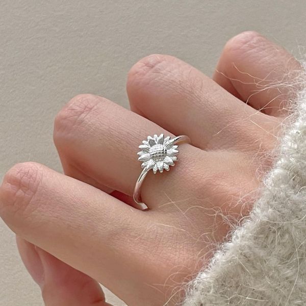 925純銀 立體鏤刻太陽花戒指 