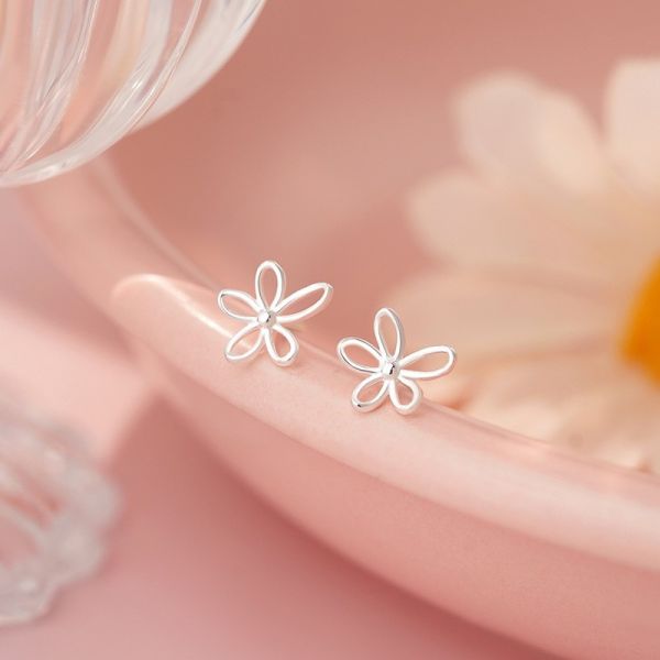 925純銀 鏤空花朵線條耳環 