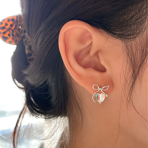 925銀針 幻彩愛心蝴蝶結耳環 