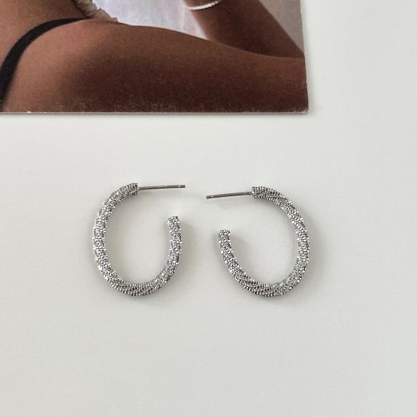 925銀針 橢圓C字碎銀耳環 