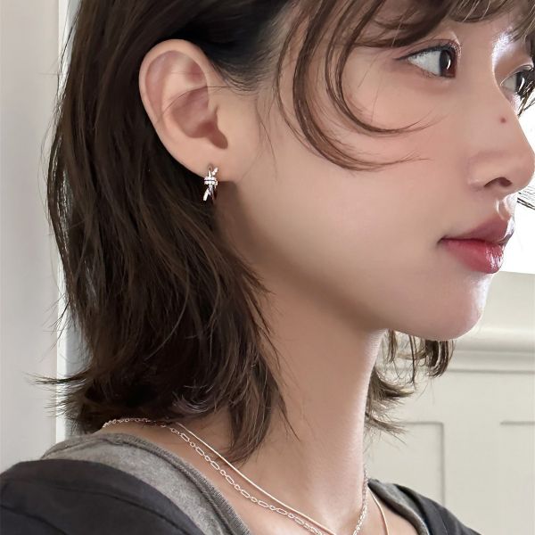 925銀針 微鑲鋯石扭結耳扣 