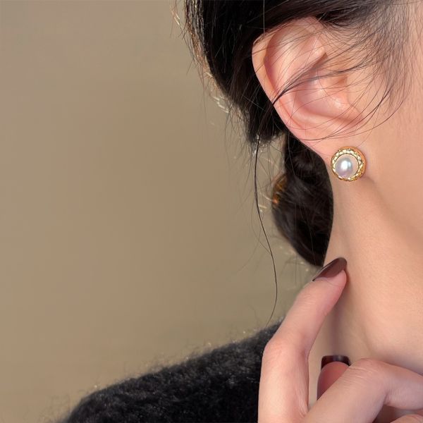 925銀針 刻紋包邊天然珍珠耳環 