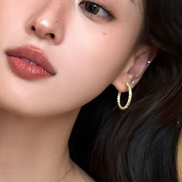 925銀針 橢圓C字碎銀耳環 