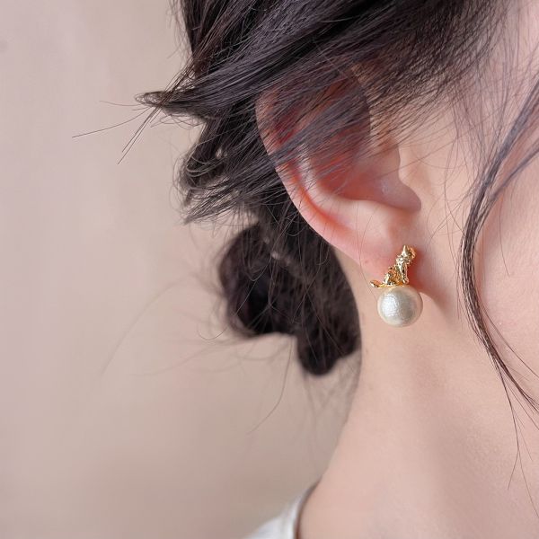 925銀針 棉花珍珠貓咪耳環 