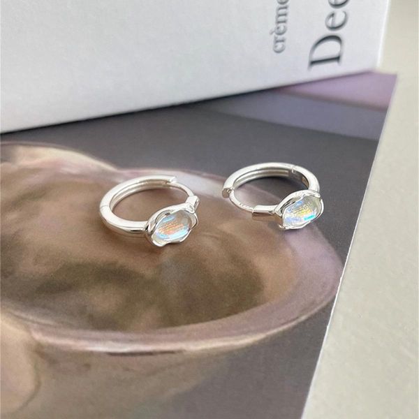 925銀針 隨形橢圓月光石耳扣 