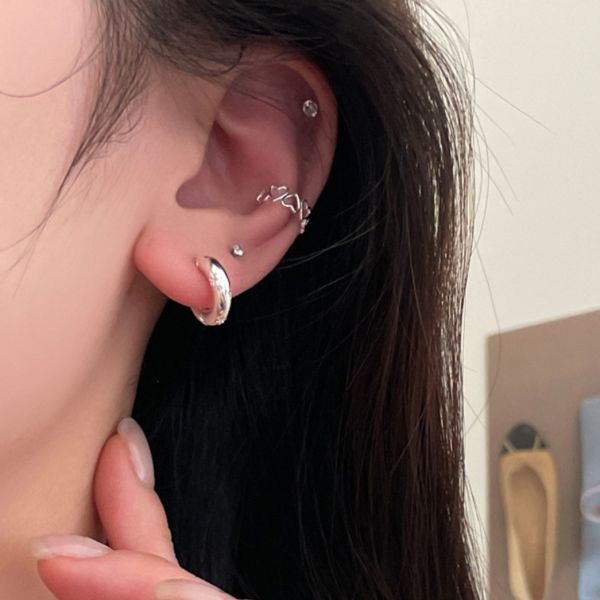 925銀針 細閃八芒星C型耳環 