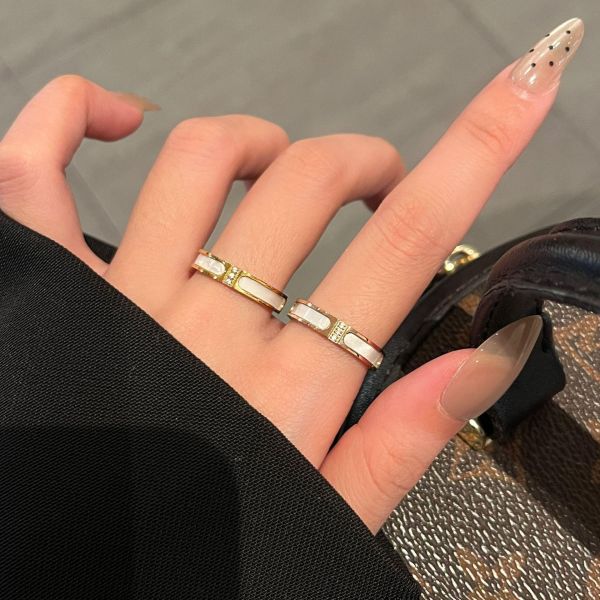 鈦鋼 玫瑰金貝殼光澤戒指 