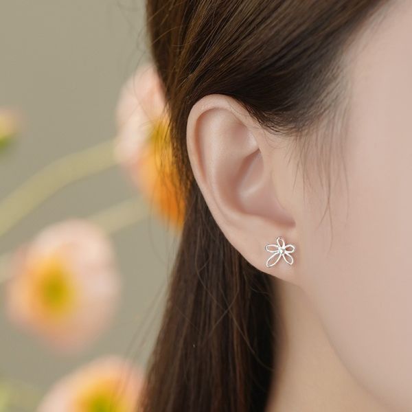 925純銀 鏤空花朵線條耳環 