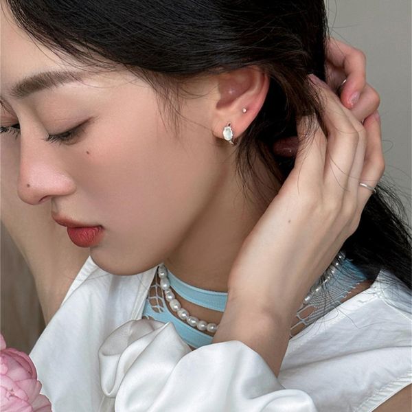 925銀針 隨形橢圓月光石耳扣 