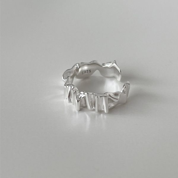 925純銀 不規則皺褶寬版戒指 