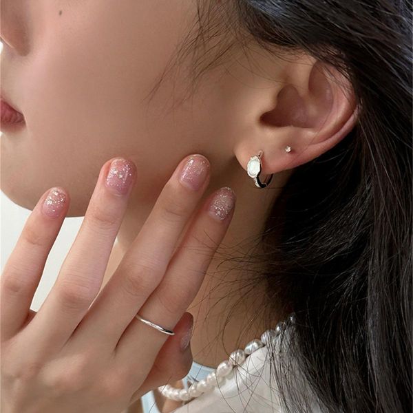 925銀針 隨形橢圓月光石耳扣 