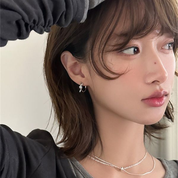 925銀針 微鑲鋯石扭結耳扣 