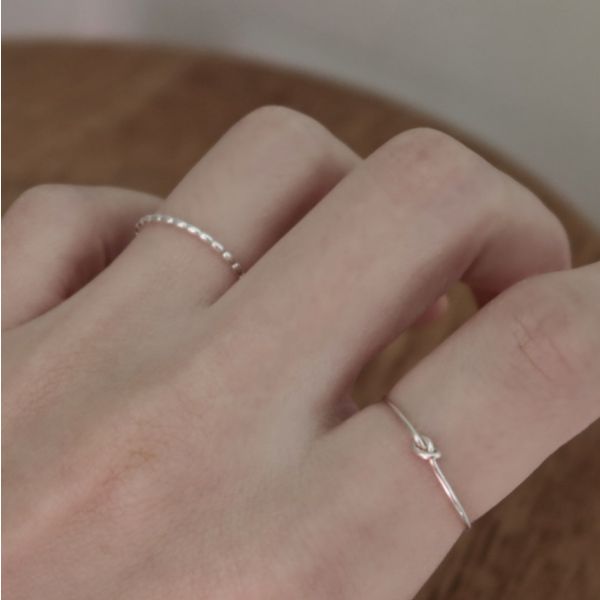 925純銀 極細橄欖珠閉口戒指 