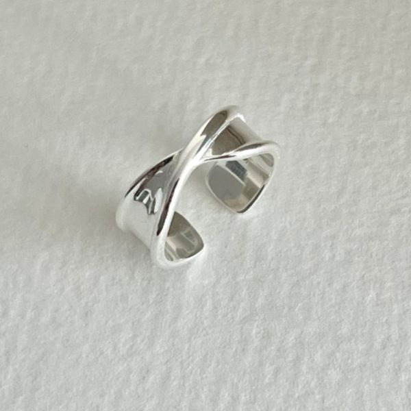 925純銀 經典扭轉造型戒指 