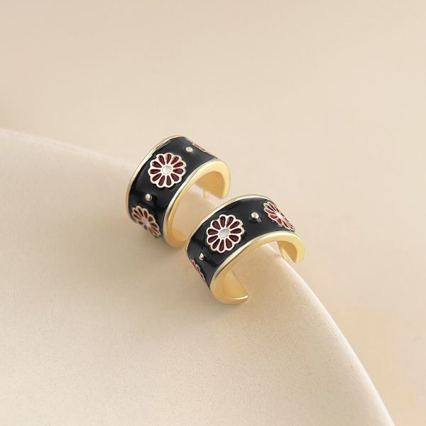 925銀針 雛菊彩繪珐瑯C字耳環 