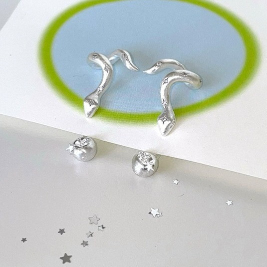 925銀針 童趣小蛇蘋果造型耳環 