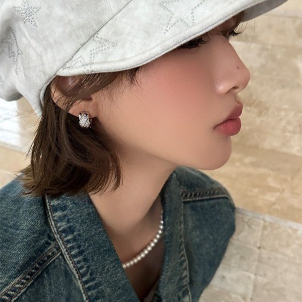 925銀針 微鑲鋯石C字耳環 