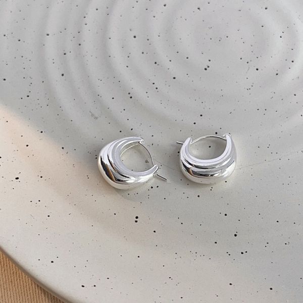 極簡百搭水滴U型耳扣 耳環,耳扣,飾品,女生飾品,穿搭配件,百搭耳環