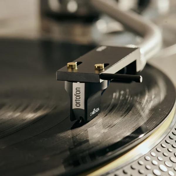Ortofon MC Cadenza Mono 單聲道 MC 唱頭｜Nude Fine Line 裸鑽唱針 Ortofon MC Cadenza Mono,Cadenza Mono唱頭,單聲道MC唱頭,Ortofon單聲道唱頭,Nude Fine Line唱針,Mono黑膠唱頭