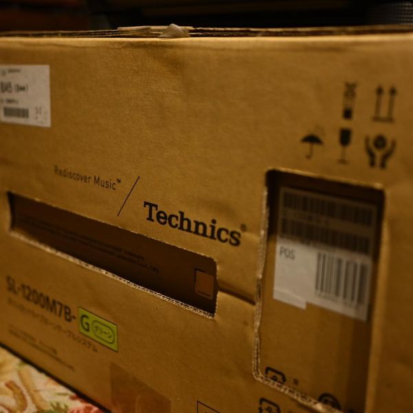 Technics SL-1200 M7B 藍寶堅尼聯名款直驅黑膠唱盤 