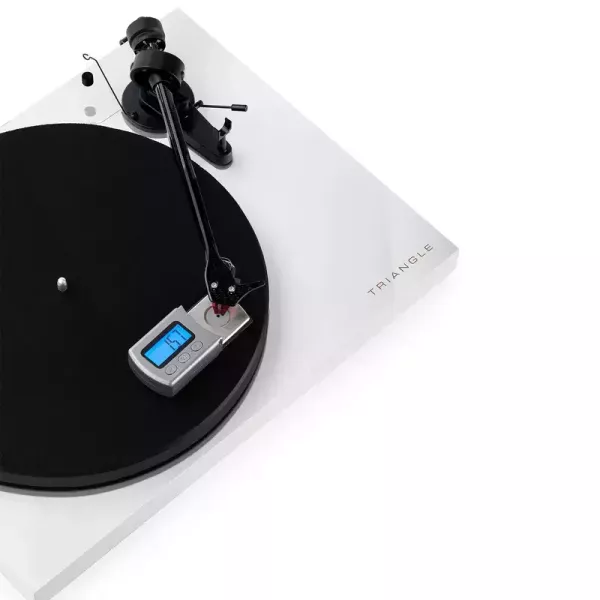 TRIANGLE LUNAR 3 Turntable 黑膠唱盤｜內建 MM 唱放手動黑膠唱盤 TRIANGLE LUNAR 3,黑膠唱盤,Ortofon 2M Red,內建唱放,手動唱盤,皮帶驅動,黑膠播放器