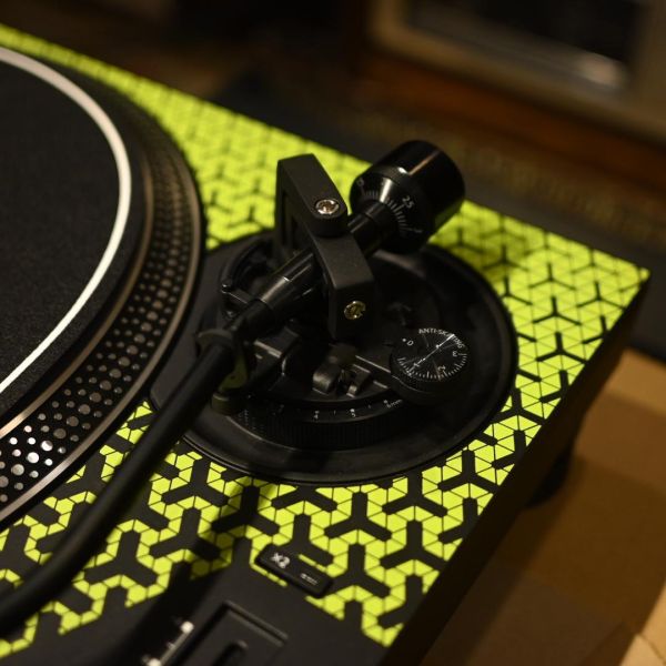 Technics SL-1200 M7B 藍寶堅尼聯名款直驅黑膠唱盤 