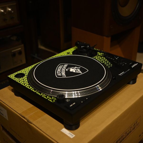 Technics SL-1200 M7B 藍寶堅尼聯名款直驅黑膠唱盤 