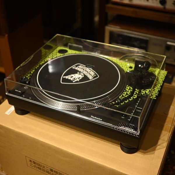 Technics SL-1200 M7B 藍寶堅尼聯名款直驅黑膠唱盤 