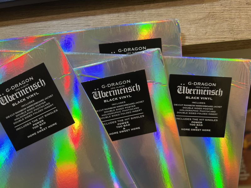 G-Dragon 權志龍 - Übermensch 豪華版黑膠1LP (限量手寫編號) G-Dragon 彩膠, G-Dragon 黑膠, Übermensch 彩膠, G-Dragon 2025 專輯, G-Dragon 黑膠唱片, 權志龍 黑膠, BIGBANG G-Dragon, KPOP 黑膠, 限量彩膠, G-Dragon LP, G-Dragon Übermensch 彩膠, G-Dragon