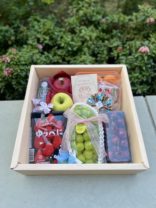 《新年禮盒》蛇馬龍舞 