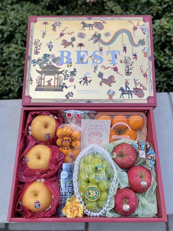 《新年禮盒》馬載而歸 