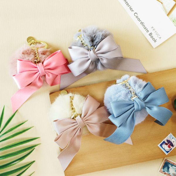 「簡單生活系列」- 緞帶毛球吊飾/CZC-122 