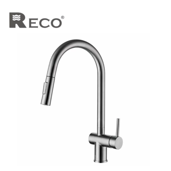 RECO 廚房伸縮龍頭 103606-B RECO下拉式不鏽鋼龍頭有多樣式的噴頭和各種噴灑模式可以選擇；一鍵切換不同水流,強力水柱方便洗滌,柔和水流不飛濺,清洗蔬果最恰當。龍頭能自由地伸縮水管,即便是距離較遠的角落也能夠輕鬆沖洗清潔不費力。