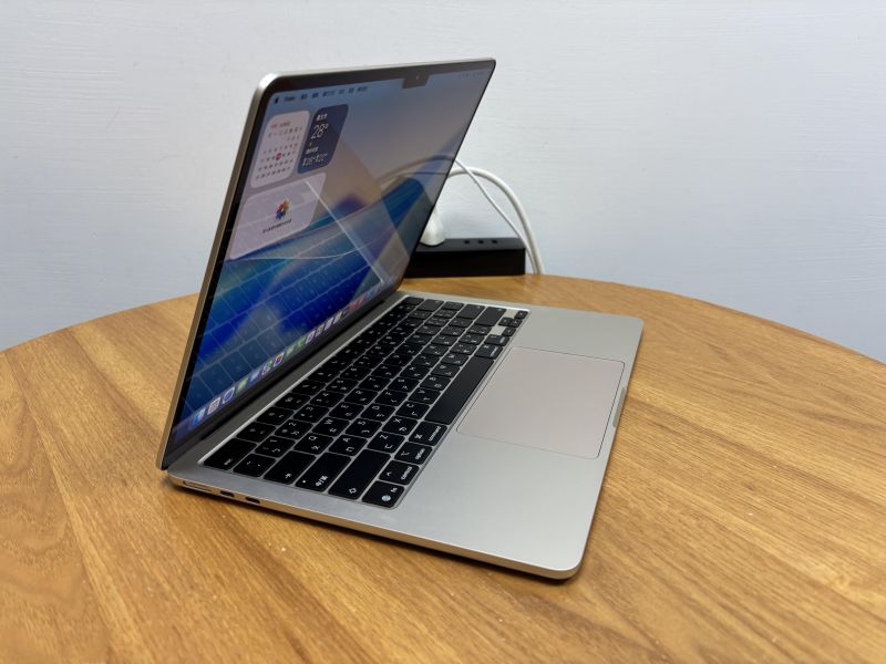 MacBook Air 13吋 M4 / 16G / 256G / 星光 / 電池100% Mac,MacBook Apple,MacBook Air, MacBook, Macbook pro, iMac,Mac mini,Macbook pro m1,Macbook Pro m2,Macbook m3,Macbook air m1,Macbook Air m2,Macbook air m3