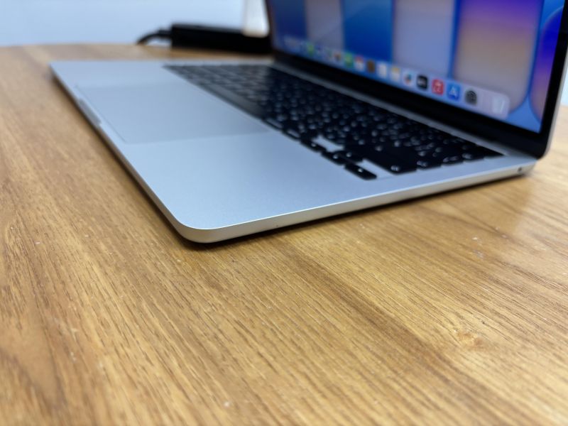 客製款 MacBook Air 13吋 M3 / 16G / 256G / 銀 / 電池100% Mac,MacBook Apple,MacBook Air, MacBook, Macbook pro, iMac,Mac mini,Macbook pro m1,Macbook Pro m2,Macbook m3,Macbook air m1,Macbook Air m2,Macbook air m3