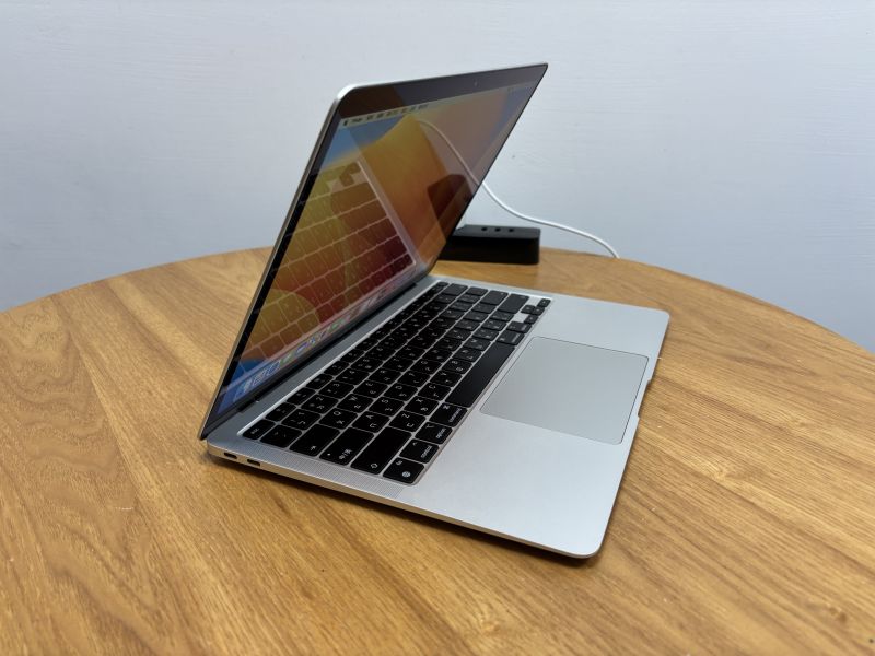 MacBook Air 13吋 M1 / 8G / 256G / 銀色 Mac,MacBook Apple,MacBook Air, MacBook, Macbook pro, iMac,Mac mini,Macbook pro m1,Macbook Pro m2,Macbook m3,Macbook air m1,Macbook Air m2,Macbook air m3