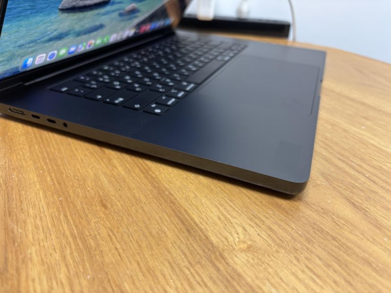 MacBook Pro 16吋 M4 Max / 36G / 1TB / 黑 / 電池100% Mac,MacBook Apple,MacBook Air, MacBook, Macbook pro, iMac,Mac mini,Macbook pro m1,Macbook Pro m2,Macbook m3,Macbook air m1,Macbook Air m2,Macbook air m3