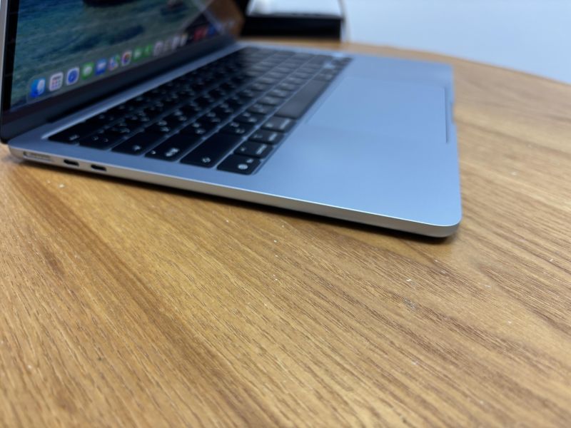 MacBook Air M4 13吋 / 16G / 256G / 天藍 / 電池100% Mac,MacBook Apple,MacBook Air, MacBook, Macbook pro, iMac,Mac mini,Macbook pro m1,Macbook Pro m2,Macbook m3,Macbook air m1,Macbook Air m2,Macbook air m3