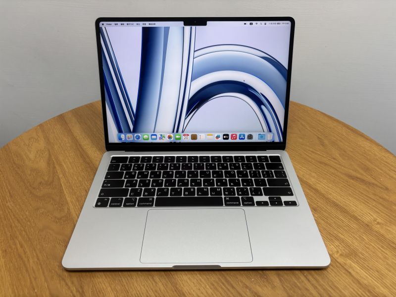 客製款 MacBook Air 13吋 M3 / 16G / 256G / 銀 / 電池99% Mac,MacBook Apple,MacBook Air, MacBook, Macbook pro, iMac,Mac mini,Macbook pro m1,Macbook Pro m2,Macbook m3,Macbook air m1,Macbook Air m2,Macbook air m3