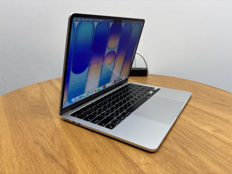 客製款 MacBook Air 13吋 M3 / 16G / 256G / 銀 / 電池100% Mac,MacBook Apple,MacBook Air, MacBook, Macbook pro, iMac,Mac mini,Macbook pro m1,Macbook Pro m2,Macbook m3,Macbook air m1,Macbook Air m2,Macbook air m3