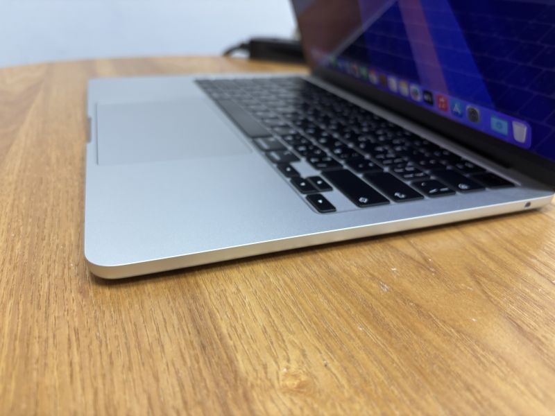 MacBook Air 13吋 M2 / 8G / 256G / 銀 Mac,MacBook Apple,MacBook Air, MacBook, Macbook pro, iMac,Mac mini,Macbook pro m1,Macbook Pro m2,Macbook m3,Macbook air m1,Macbook Air m2,Macbook air m3