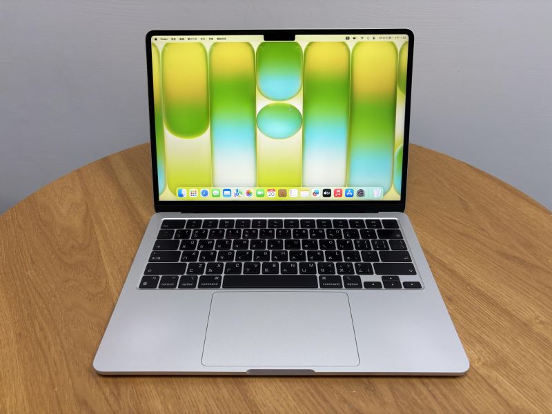 客製款 MacBook Air 13吋 M3 / 16G / 256G / 銀 / 電池92% Mac,MacBook Apple,MacBook Air, MacBook, Macbook pro, iMac,Mac mini,Macbook pro m1,Macbook Pro m2,Macbook m3,Macbook air m1,Macbook Air m2,Macbook air m3