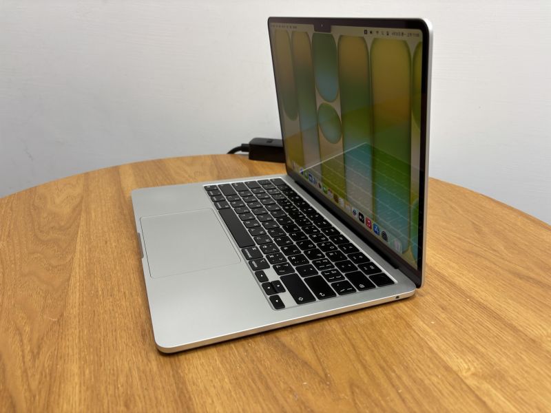 客製款 MacBook Air 13吋 M3 / 16G / 256G / 銀 / 電池92% Mac,MacBook Apple,MacBook Air, MacBook, Macbook pro, iMac,Mac mini,Macbook pro m1,Macbook Pro m2,Macbook m3,Macbook air m1,Macbook Air m2,Macbook air m3