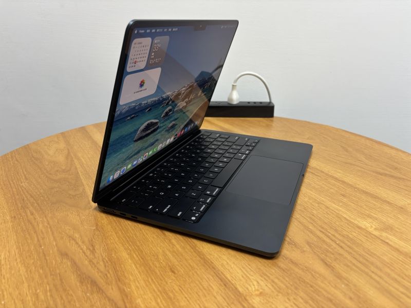 客製款 MacBook Air 13吋 M4 / 16G / 512G / 午夜 / 電池100% Mac,MacBook Apple,MacBook Air, MacBook, Macbook pro, iMac,Mac mini,Macbook pro m1,Macbook Pro m2,Macbook m3,Macbook air m1,Macbook Air m2,Macbook air m3