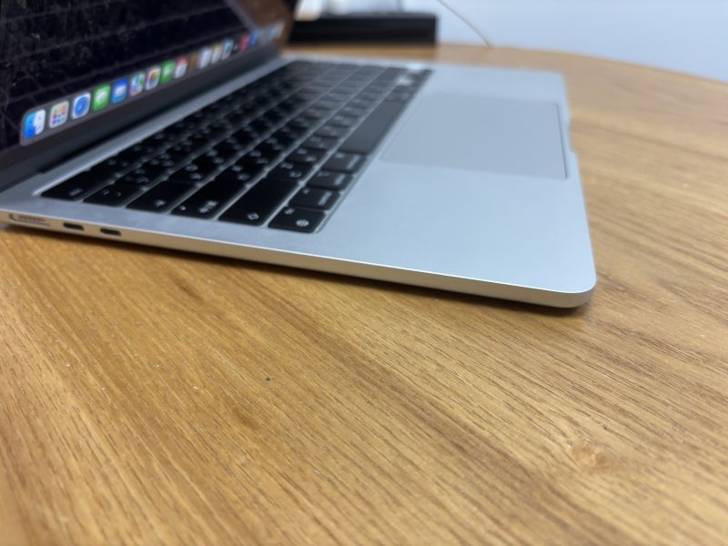 客製款 MacBook Air 13吋 M3 / 16G / 256G / 銀 Mac,MacBook Apple,MacBook Air, MacBook, Macbook pro, iMac,Mac mini,Macbook pro m1,Macbook Pro m2,Macbook m3,Macbook air m1,Macbook Air m2,Macbook air m3