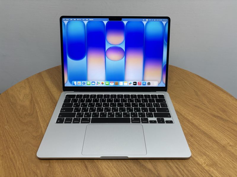 客製款 MacBook Air 13吋 M3 / 16G / 256G / 銀 / 電池100% Mac,MacBook Apple,MacBook Air, MacBook, Macbook pro, iMac,Mac mini,Macbook pro m1,Macbook Pro m2,Macbook m3,Macbook air m1,Macbook Air m2,Macbook air m3