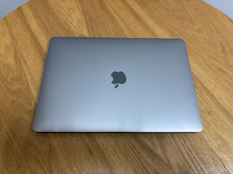 MacBook Pro M2 13吋 / 2023 / 8G / 256G / 太空灰 Mac,MacBook Apple,MacBook Air, MacBook, Macbook pro, iMac,Mac mini,Macbook pro m1,Macbook Pro m2,Macbook m3,Macbook air m1,Macbook Air m2,Macbook air m3