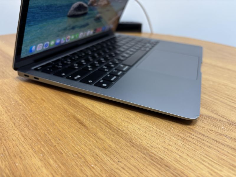 MacBook Air M1 13吋 / 8G / 256G / 太空灰 Mac,MacBook Apple,MacBook Air, MacBook, Macbook pro, iMac,Mac mini,Macbook pro m1,Macbook Pro m2,Macbook m3,Macbook air m1,Macbook Air m2,Macbook air m3